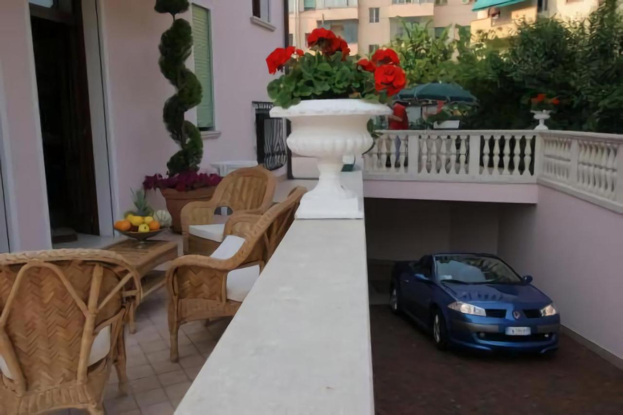 Nice Hotel Hotel 3*